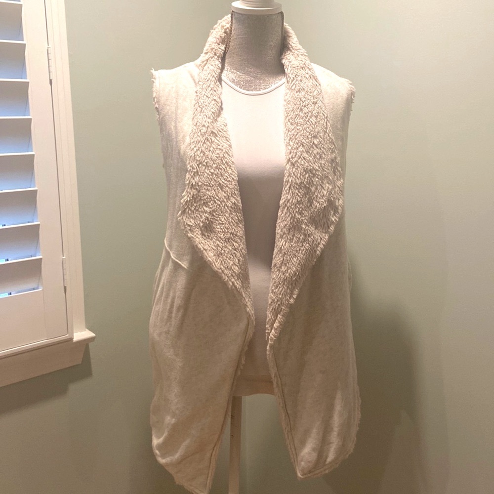 Anthropologie Dylan Faux Fur Cream Vest
